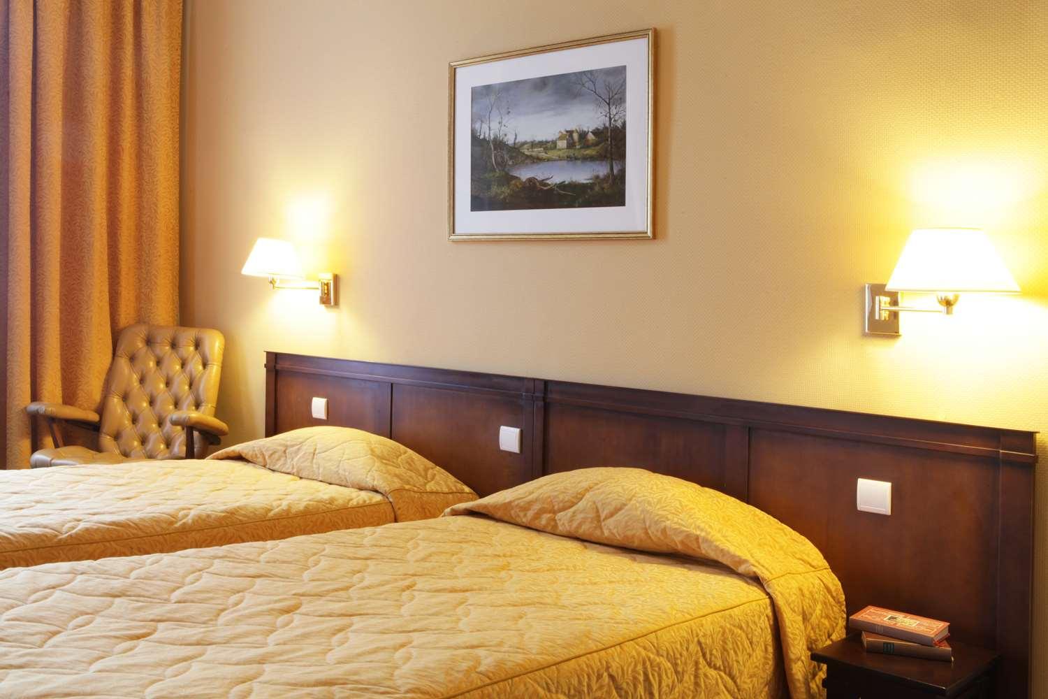 Best Western De Diane Nevers Buitenkant foto