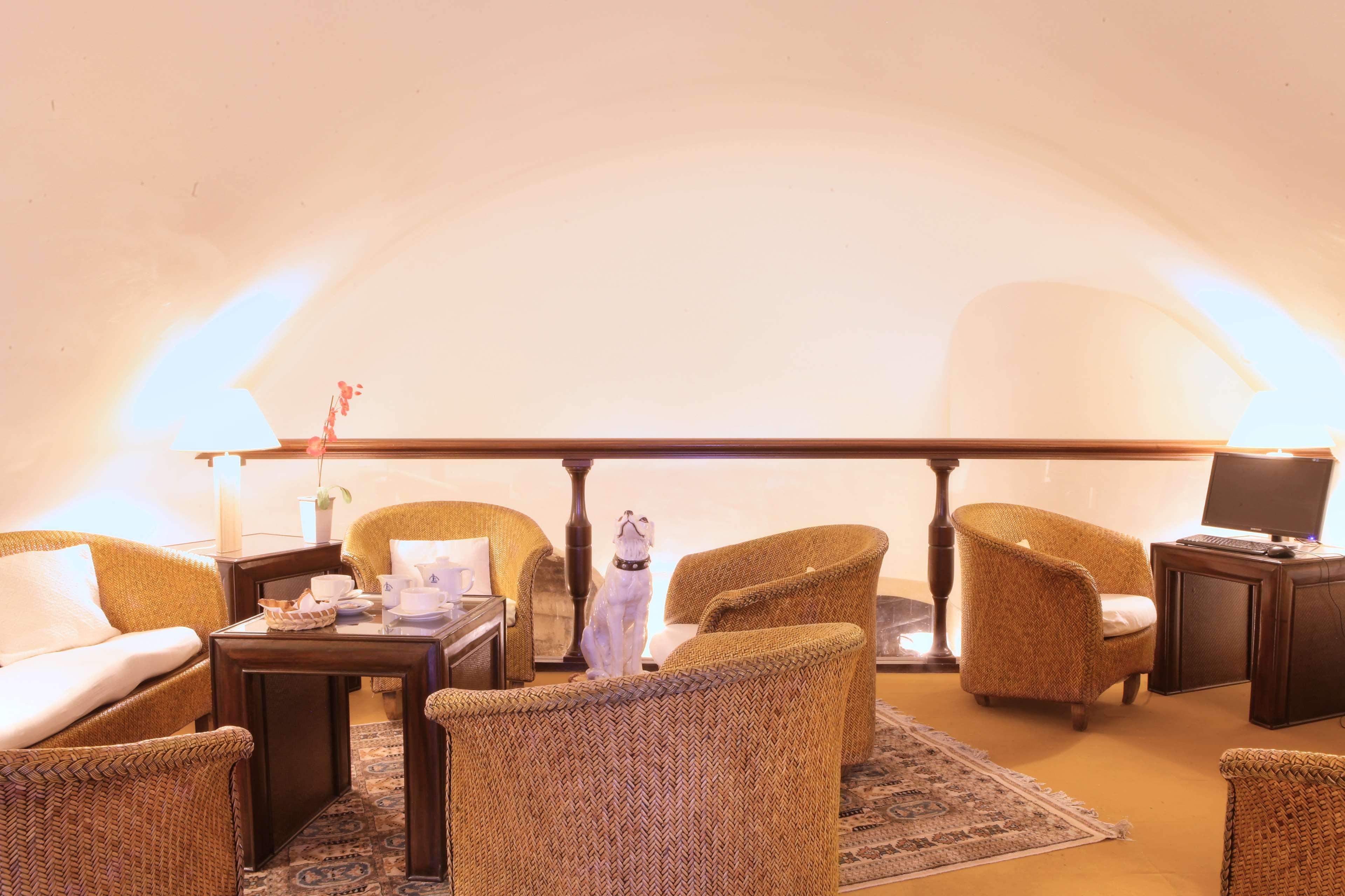 Best Western De Diane Nevers Buitenkant foto