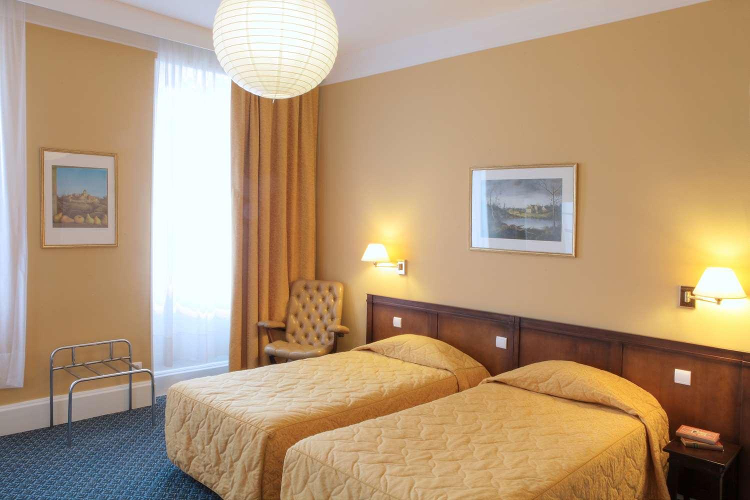 Best Western De Diane Nevers Buitenkant foto