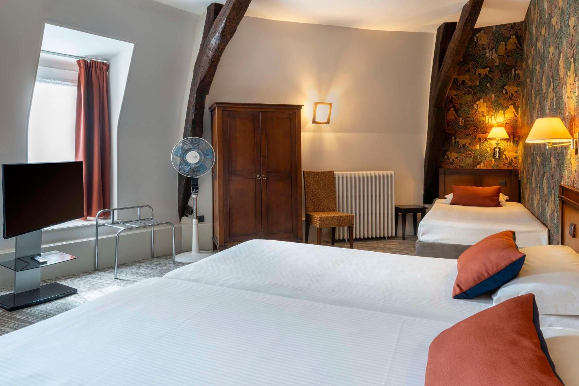 Best Western De Diane Nevers Buitenkant foto